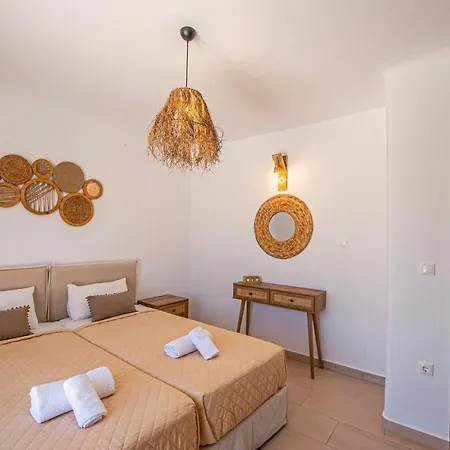 Manolia View Mykonos * Τούρλος